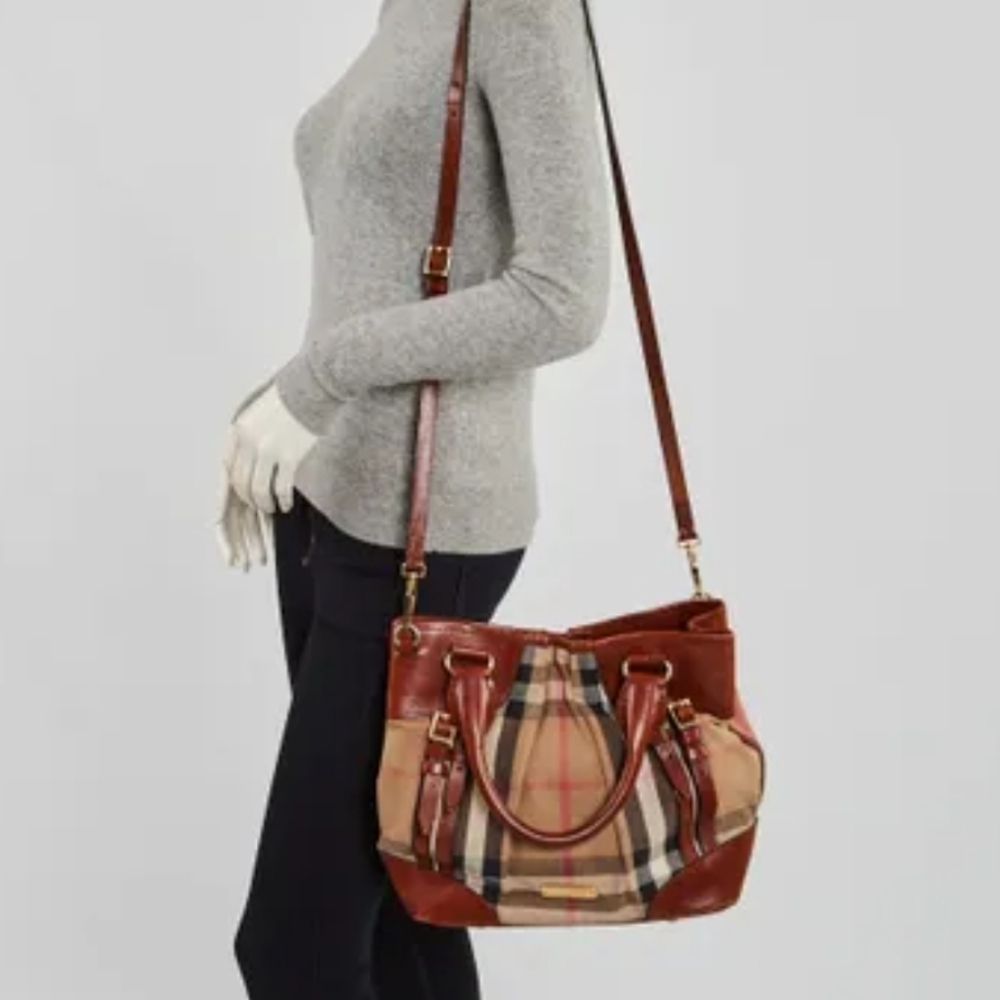 🤎▪️BURBERRY▪️ brown canvas Crossbody bag & COA included - Picture 3 of 12